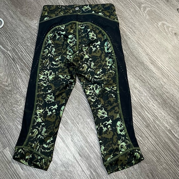 Lululemon Stop At Nothing Crop Leggings - Picture 3 of 10